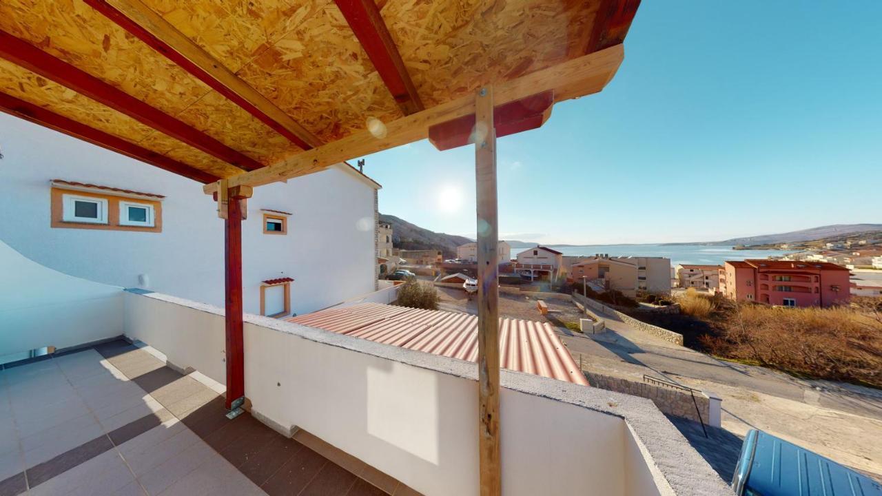 Apartments Riva Metajna Exterior photo