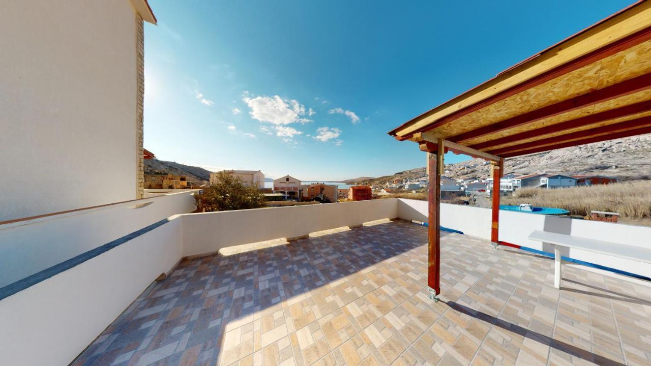Apartments Riva Metajna Exterior photo